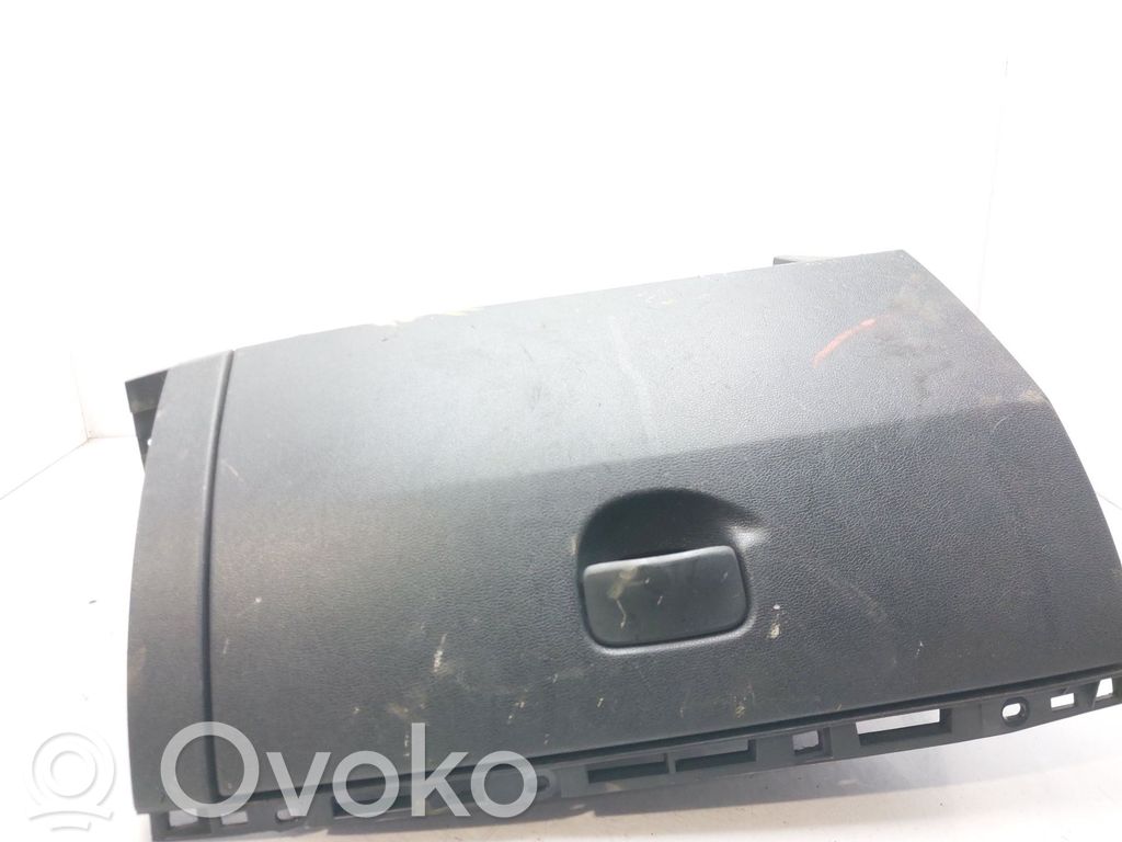 Renault Clio III Handschuhfach 