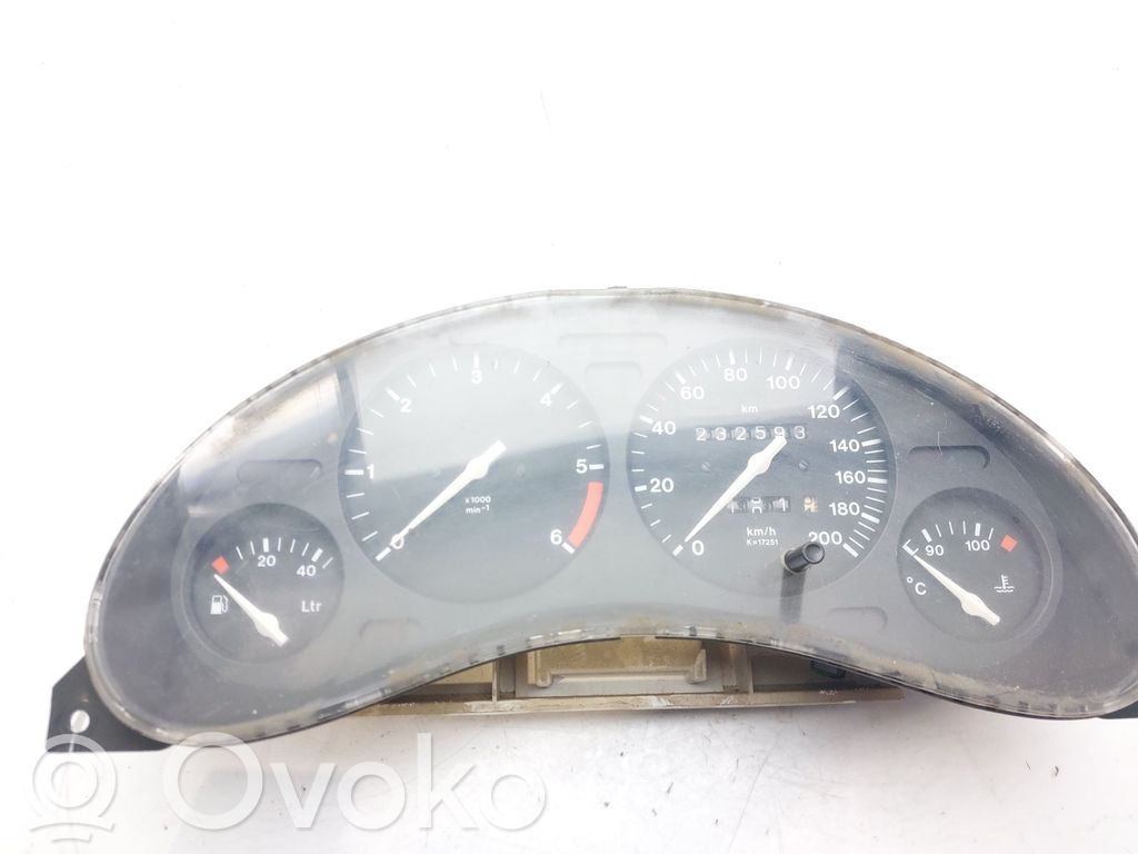 Opel Corsa B Geschwindigkeitsmesser Cockpit 