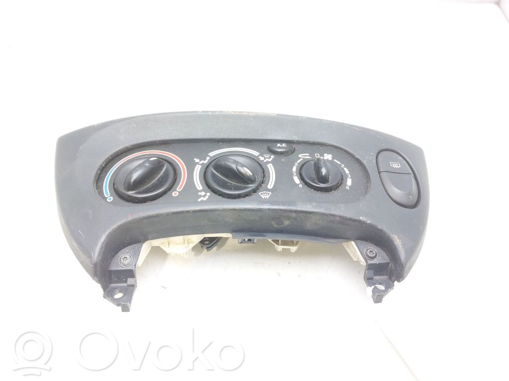 Renault Megane I Climate control unit 