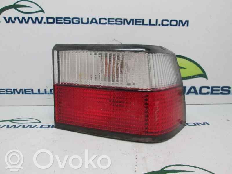 Citroen Xantia Aizmugurējais lukturis virsbūvē 