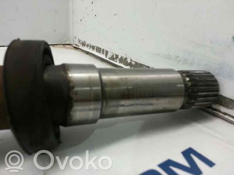 Peugeot 206+ Eje de transmisión delantero 