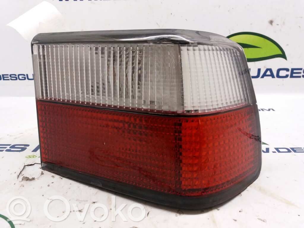 Citroen Xantia Aizmugurējais lukturis virsbūvē 