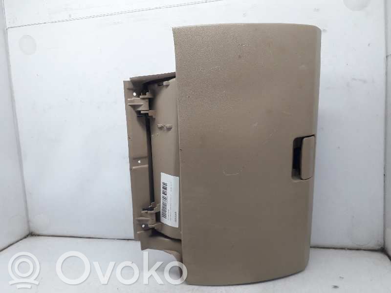 Chevrolet Captiva Handschuhfach 