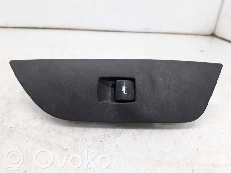 Electric window control switch   61316935534