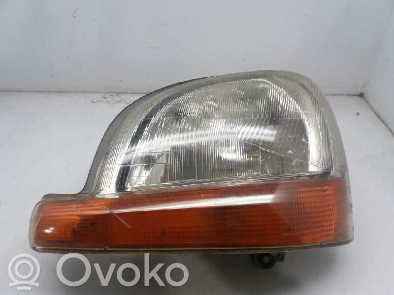 Renault Kangoo I Faro/fanale 