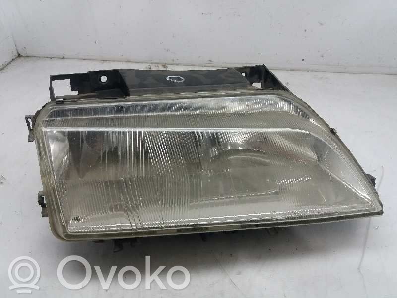 Citroen Xantia Lampa przednia 