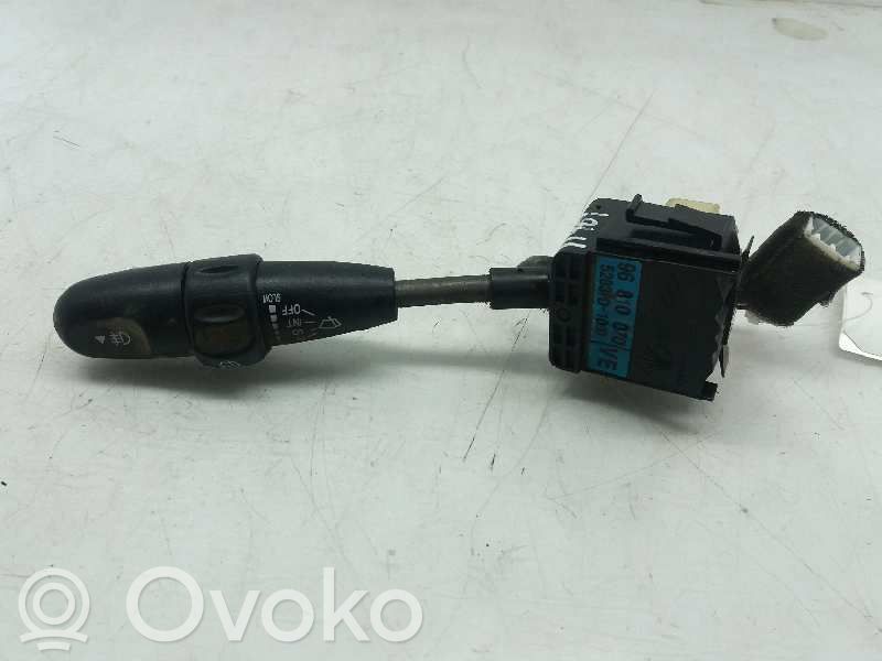 Chevrolet Aveo Pyyhkijän vipu 