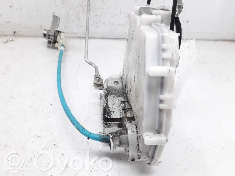Honda FR-V Front door lock 