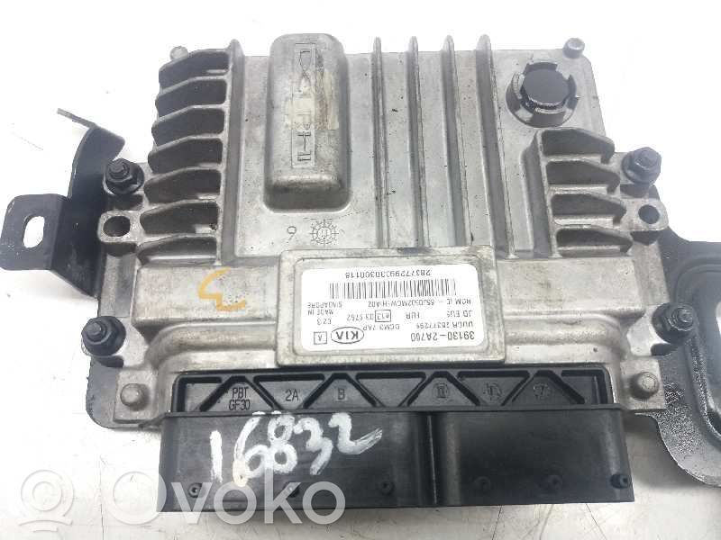 Unidad de control/módulo del motor   391302A700