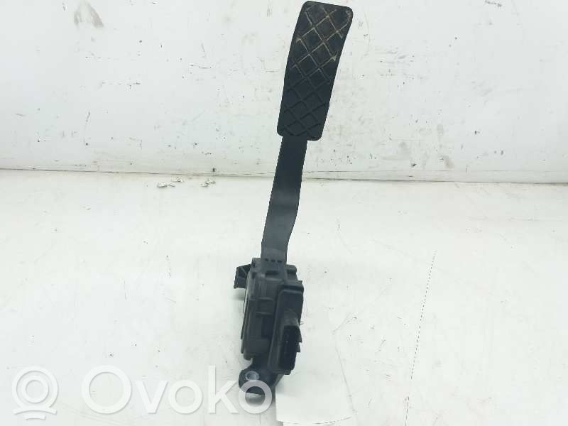 Gaspedal   8K1723523
