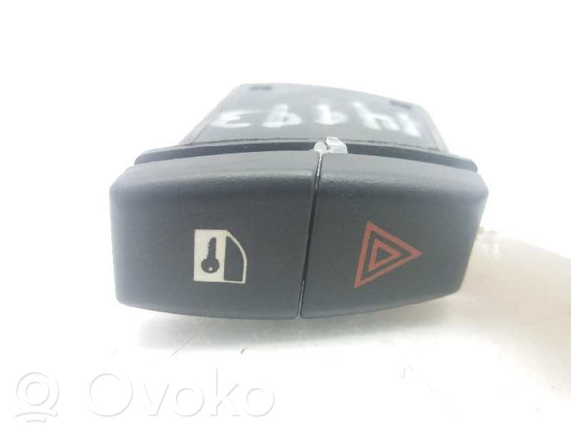 BMW X1 E84 Botón interruptor de luz de peligro 