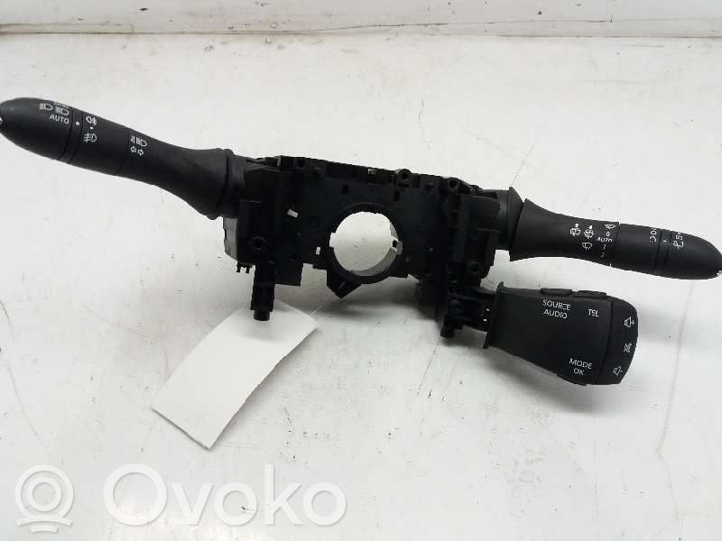 Renault Megane IV Pulsanti/interruttori sul volante