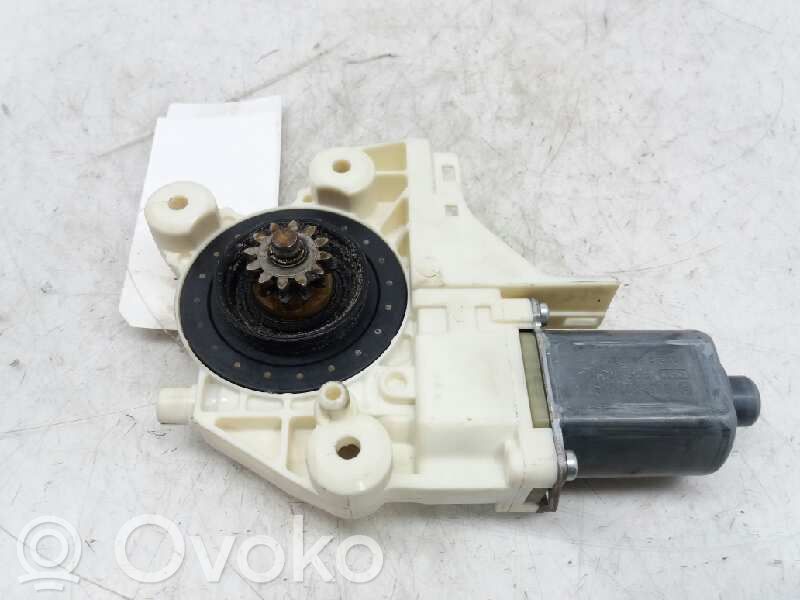 Ford Focus Motor del regulador de la ventanilla de la puerta delantera 