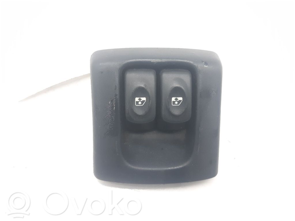 Renault Megane I Interruptor del elevalunas eléctrico 