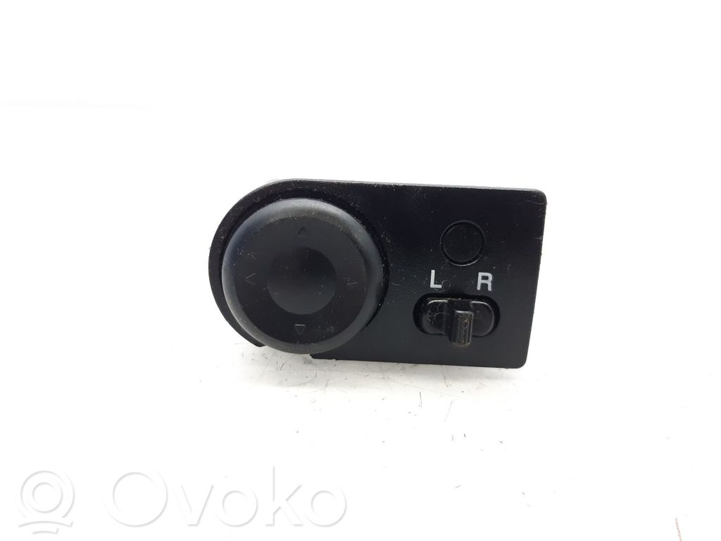 Wing mirror switch   96829575