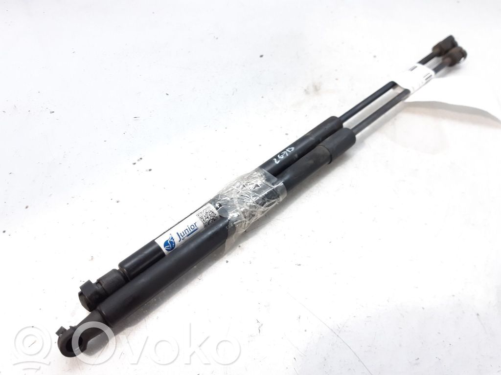 Amortyzator klapy tylnej bagażnika   JB475450