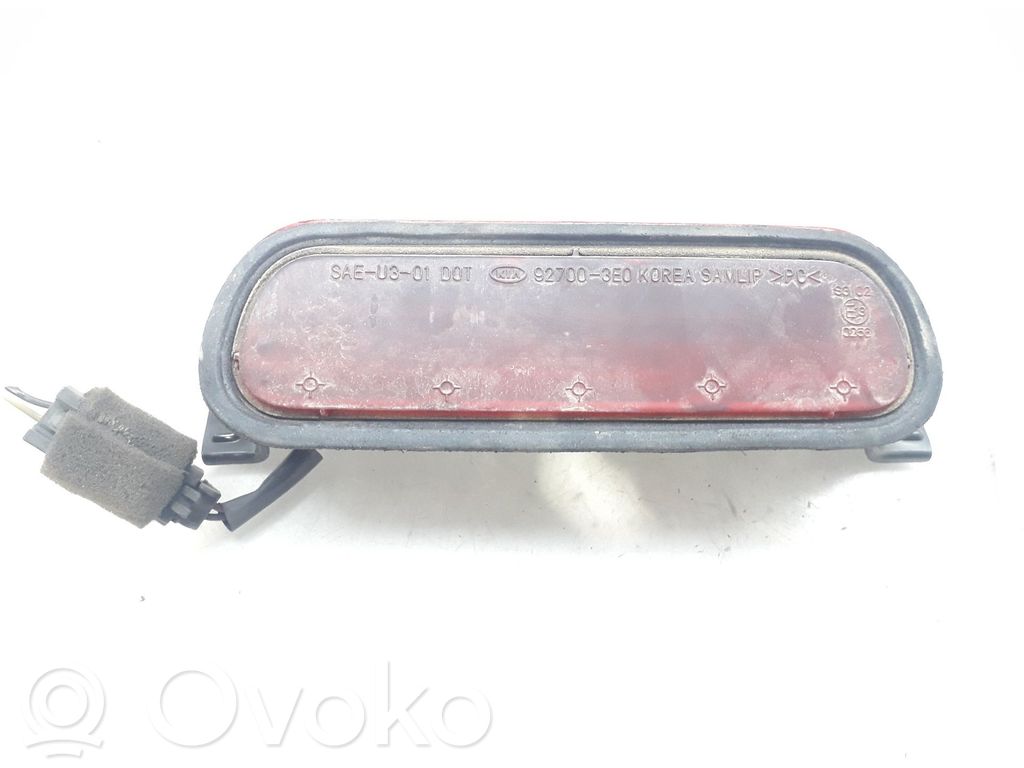 KIA Sorento Third/center stoplight 