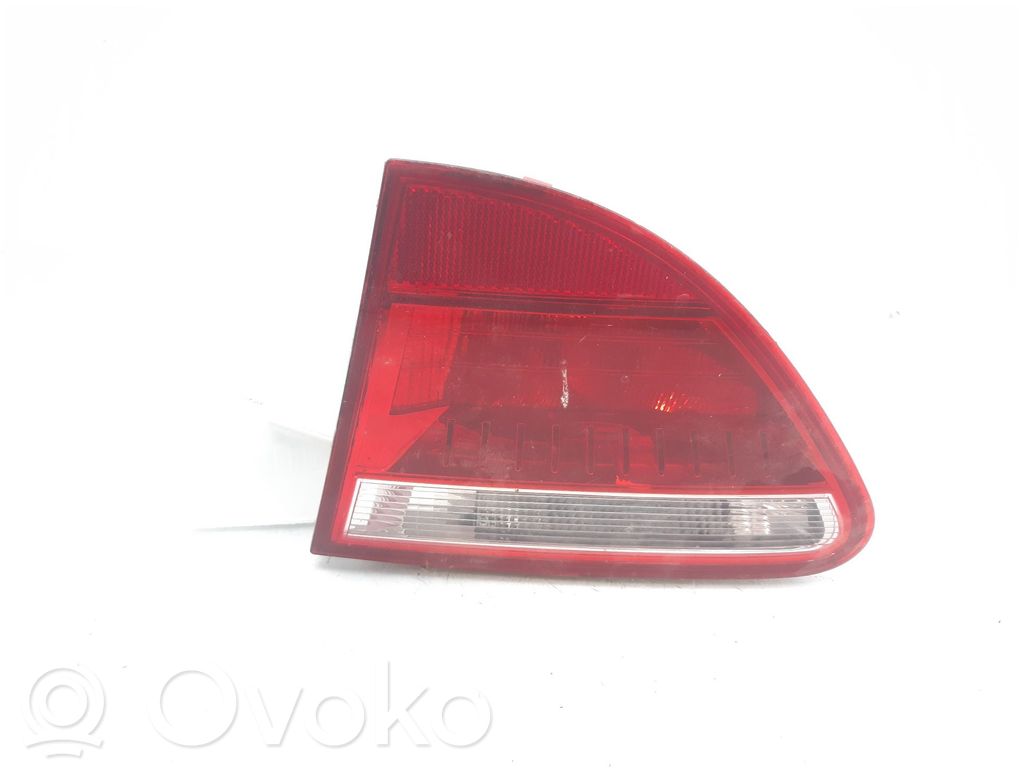 Seat Exeo (3R) Lampă spate în capacul portbagajului 