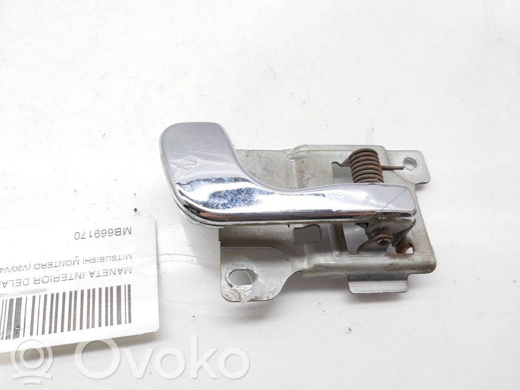 Mitsubishi Montero Manecilla interna puerta delantera 