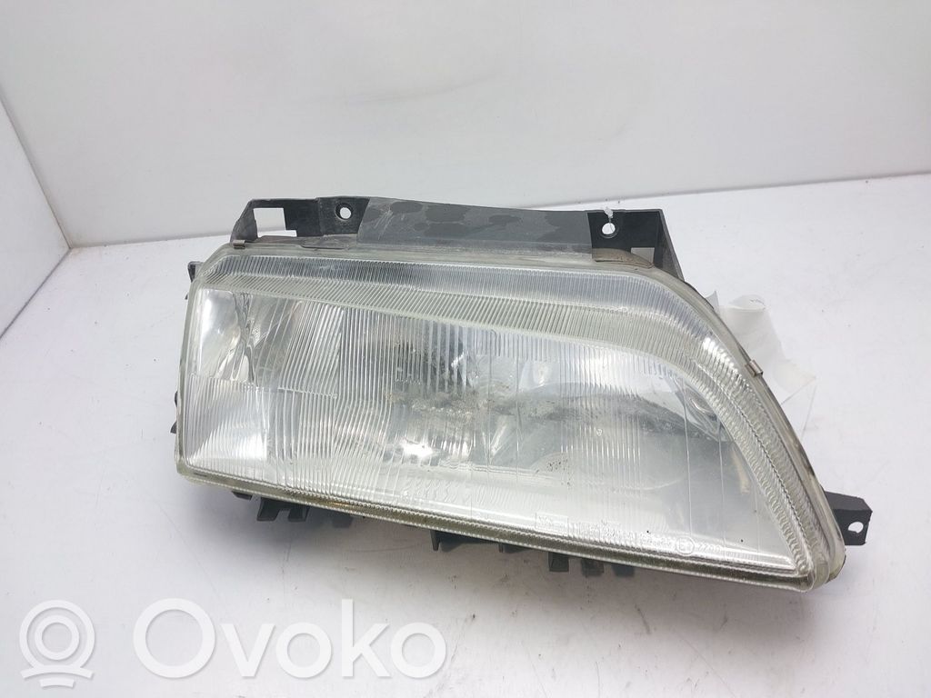Citroen Xantia Lampa przednia 