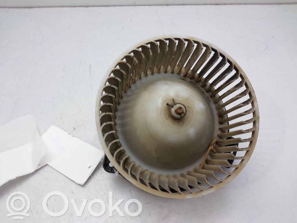 Toyota Corolla E110 Pečiuko ventiliatorius/ putikas 