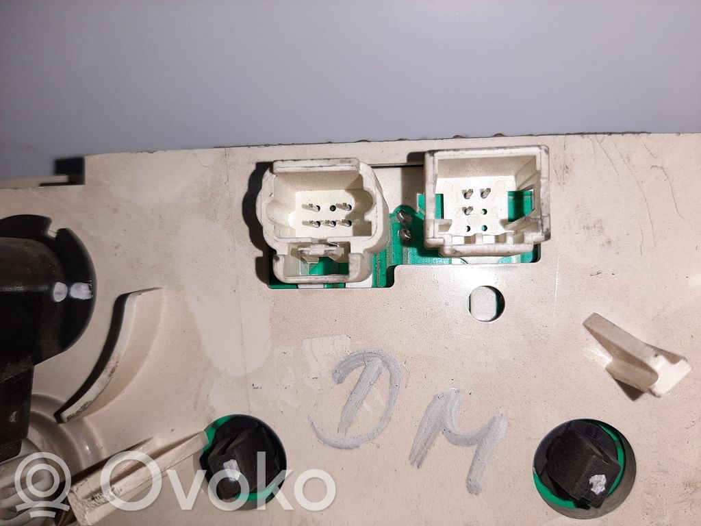 Peugeot 307 Climate control unit 
