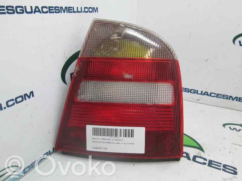 Lampa tylna   1U6945112A