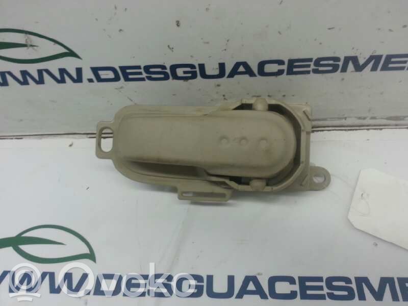 Nissan Micra Manecilla interna puerta delantera 