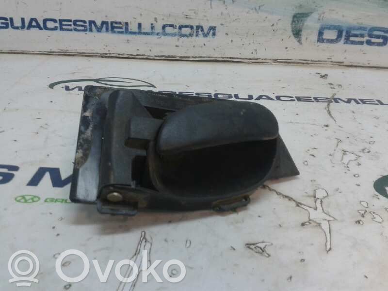 Peugeot 206 Manecilla interna puerta delantera 
