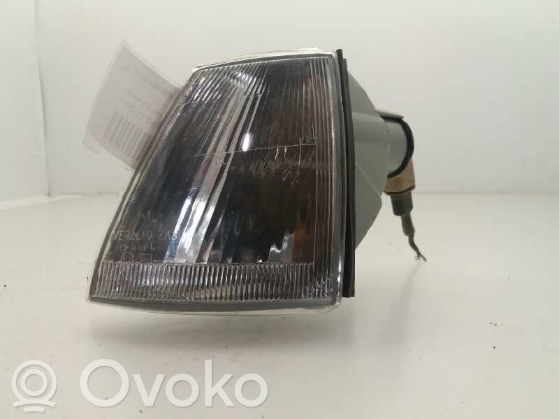 Renault Clio I Headlight/headlamp 