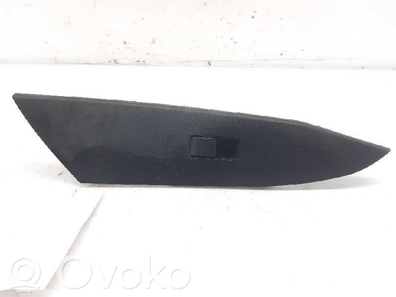 Mazda 3 II Electric window control switch 