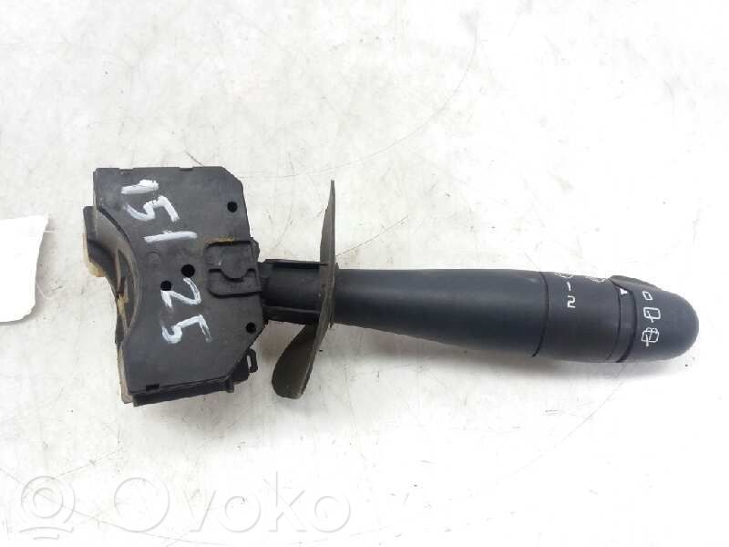 Renault Clio II Pyyhkijän vipu 