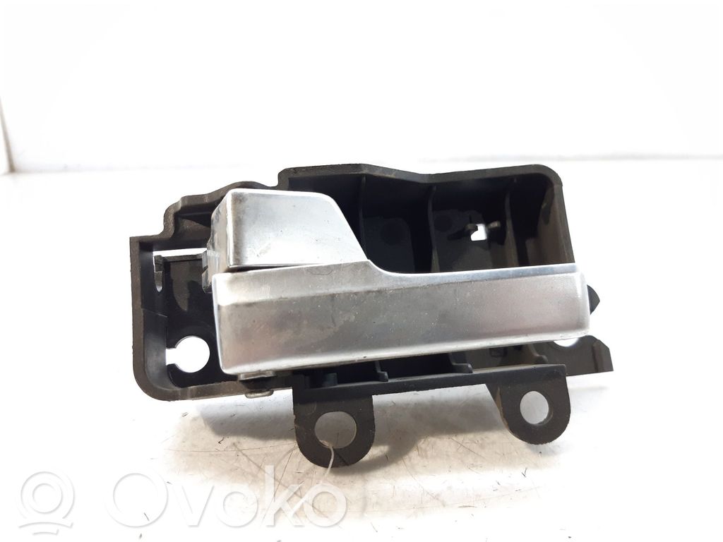 Manecilla interna puerta delantera   3M51R22601BB