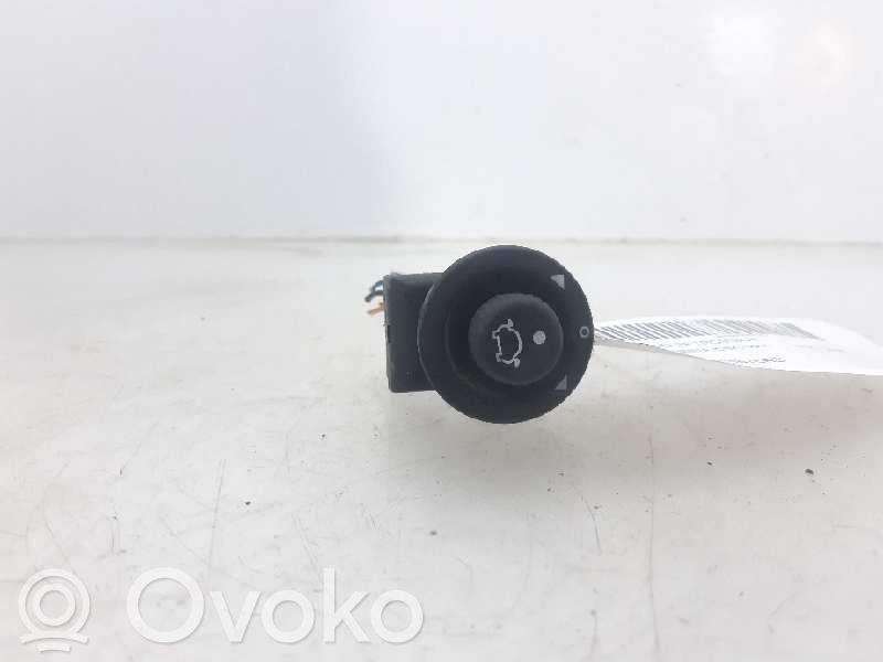 Ford Fiesta Interruptor del espejo lateral 