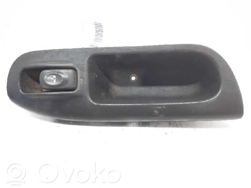 Renault Scenic I Przyciski szyb 