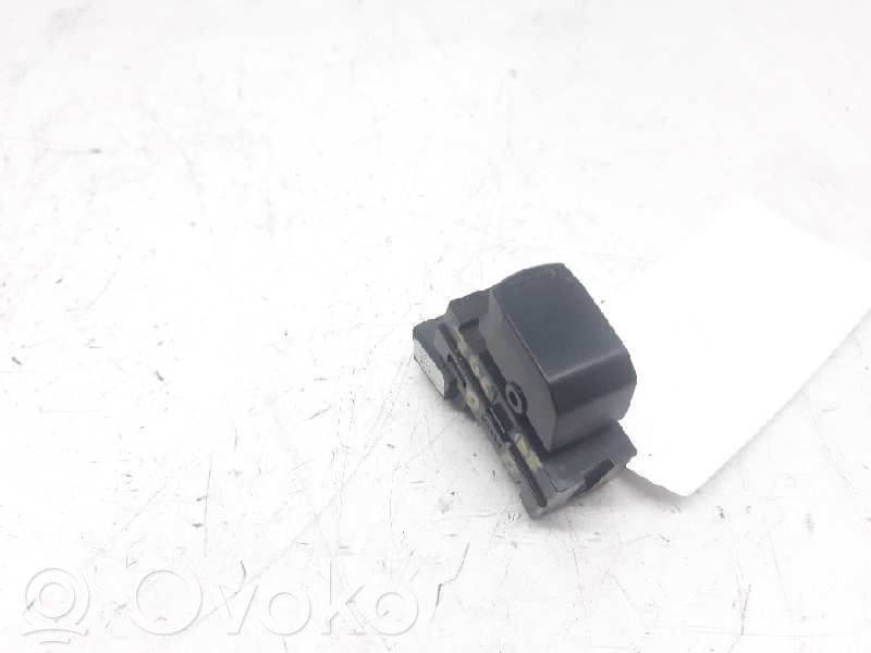 Suzuki Swift I Electric window control switch 