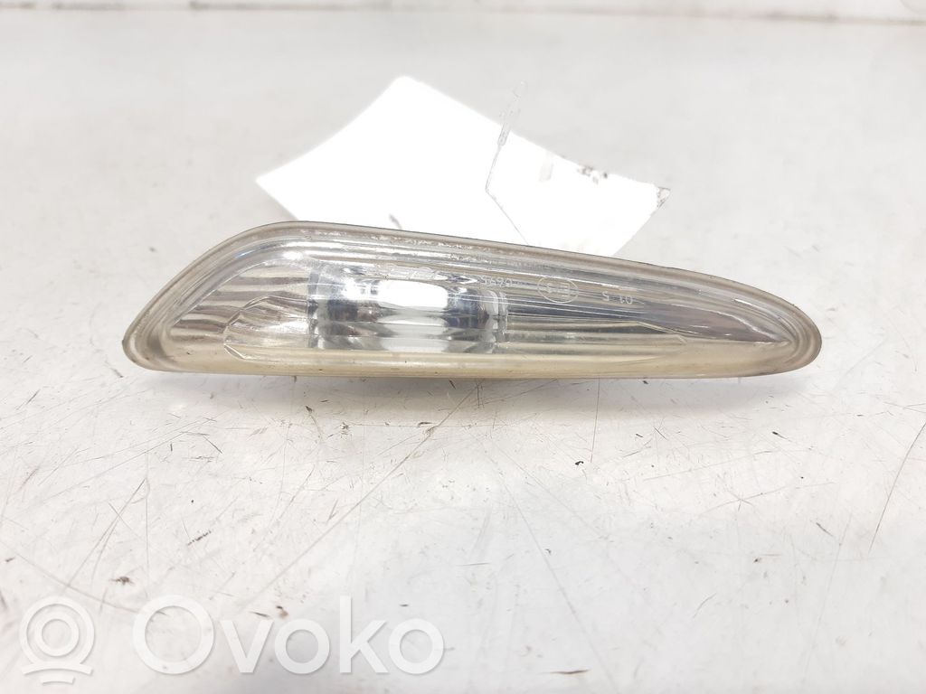 BMW 3 E90 E91 Front fender indicator light 