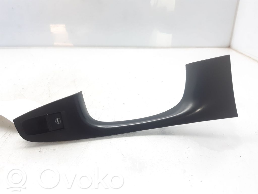 Volkswagen Jetta VI Electric window control switch 