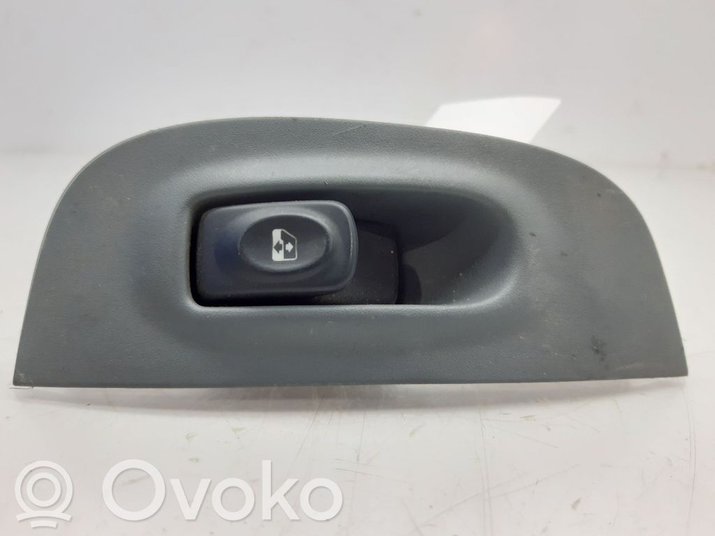 Renault Megane I Electric window control switch 