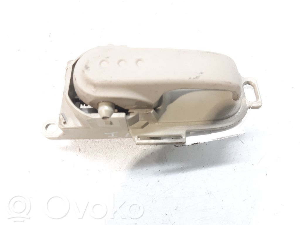 Nissan Micra Manecilla interna puerta trasera 