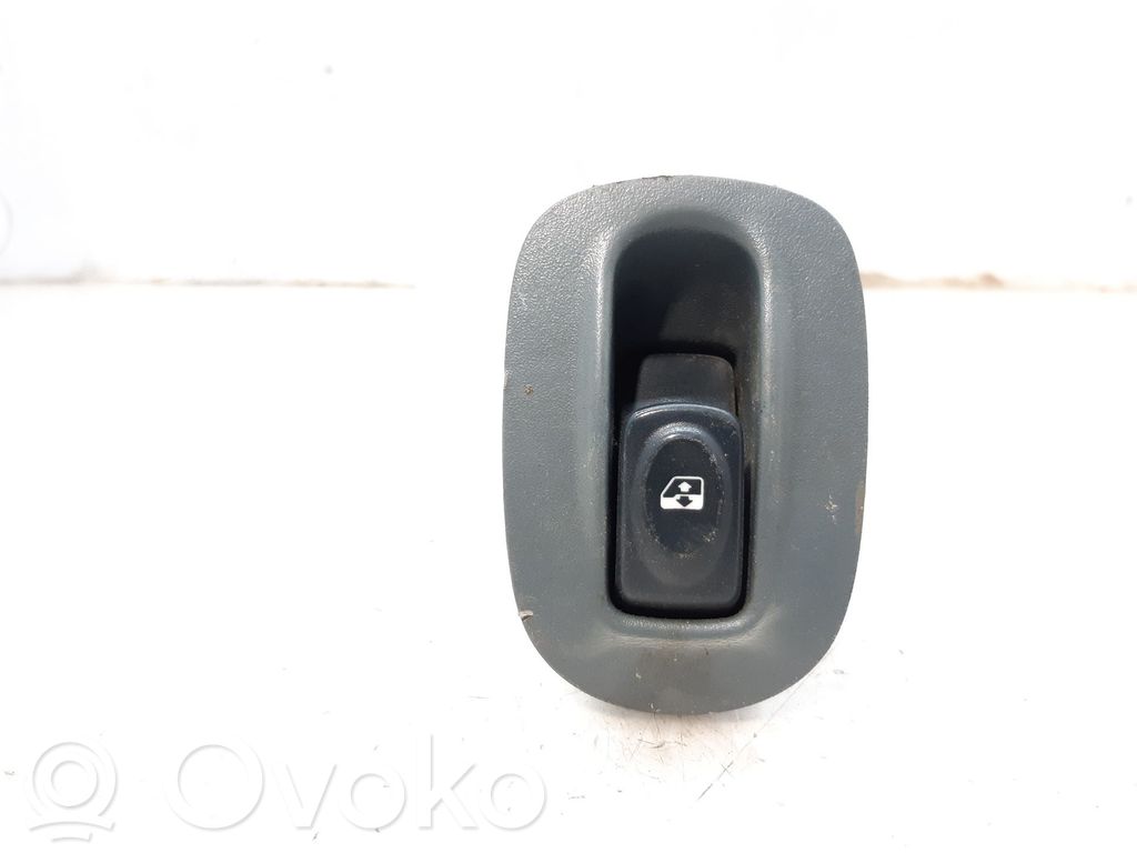Renault Megane I Electric window control switch 