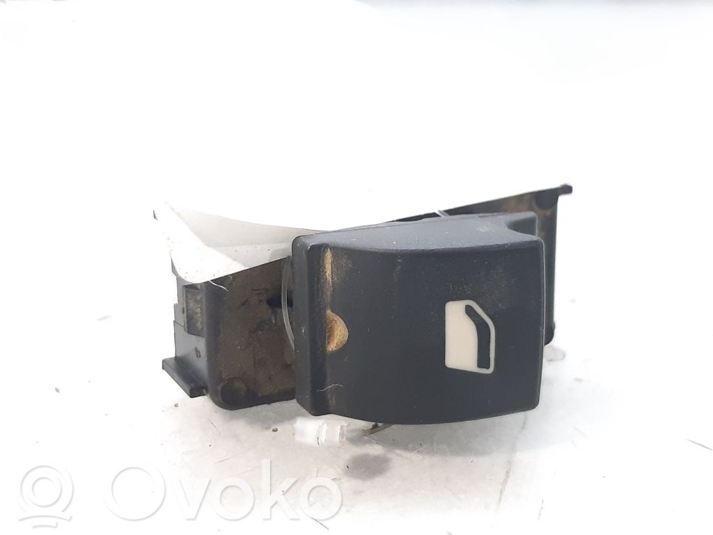 Peugeot 5008 Electric window control switch 