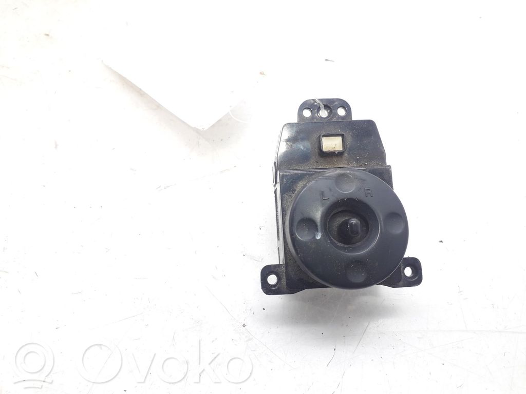 KIA Carens I Wing mirror switch 