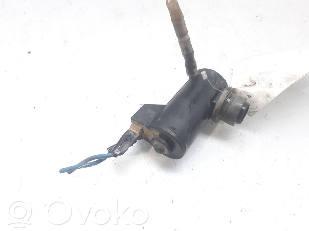 Toyota Avensis T250 Windscreen/windshield washer pump 