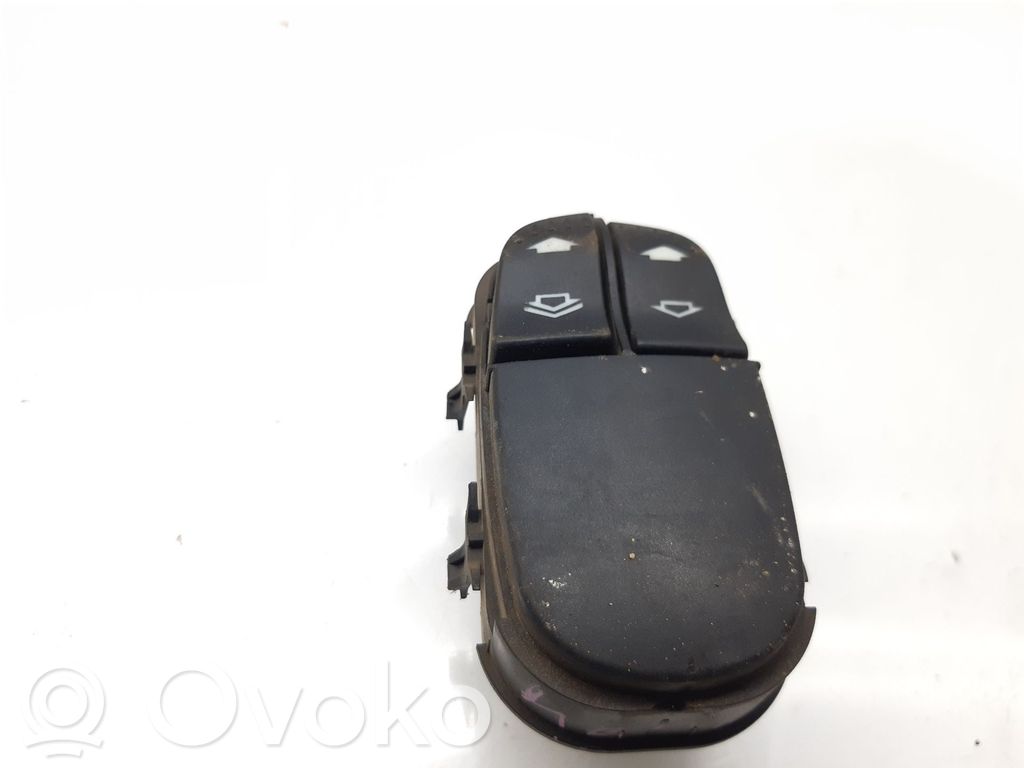 Interruptor del elevalunas eléctrico   YS4T14529AA