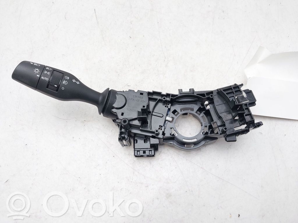 Light switch   7801017J182