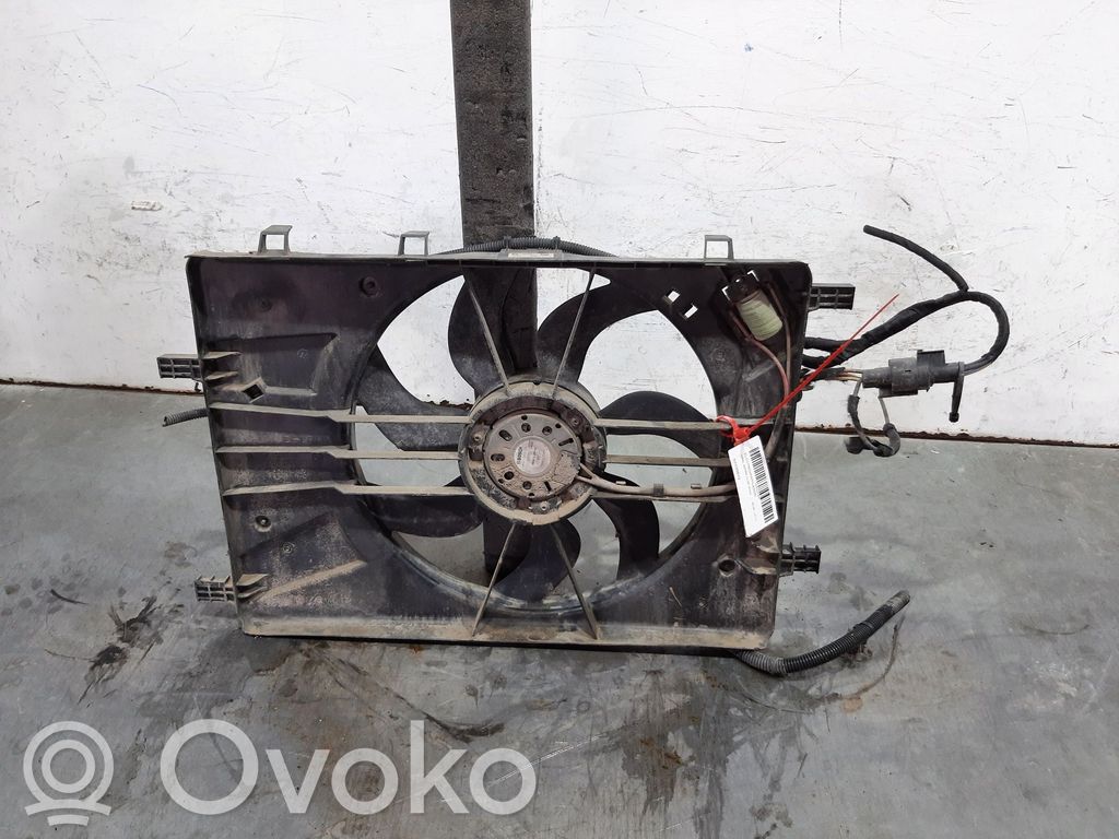 Opel Astra J Elektryczny wentylator chłodnicy 