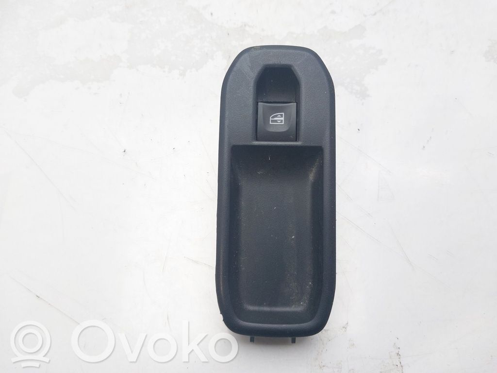 Dacia Duster II Interruptor del elevalunas eléctrico 