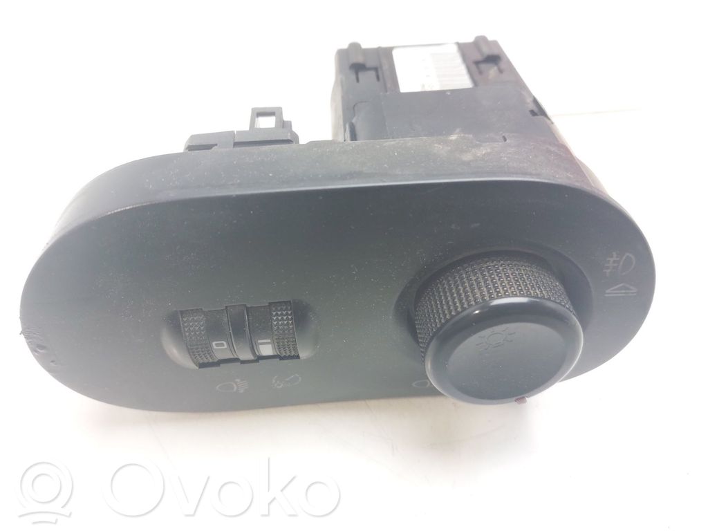 Seat Ibiza III (6L) Interruptor de luz 