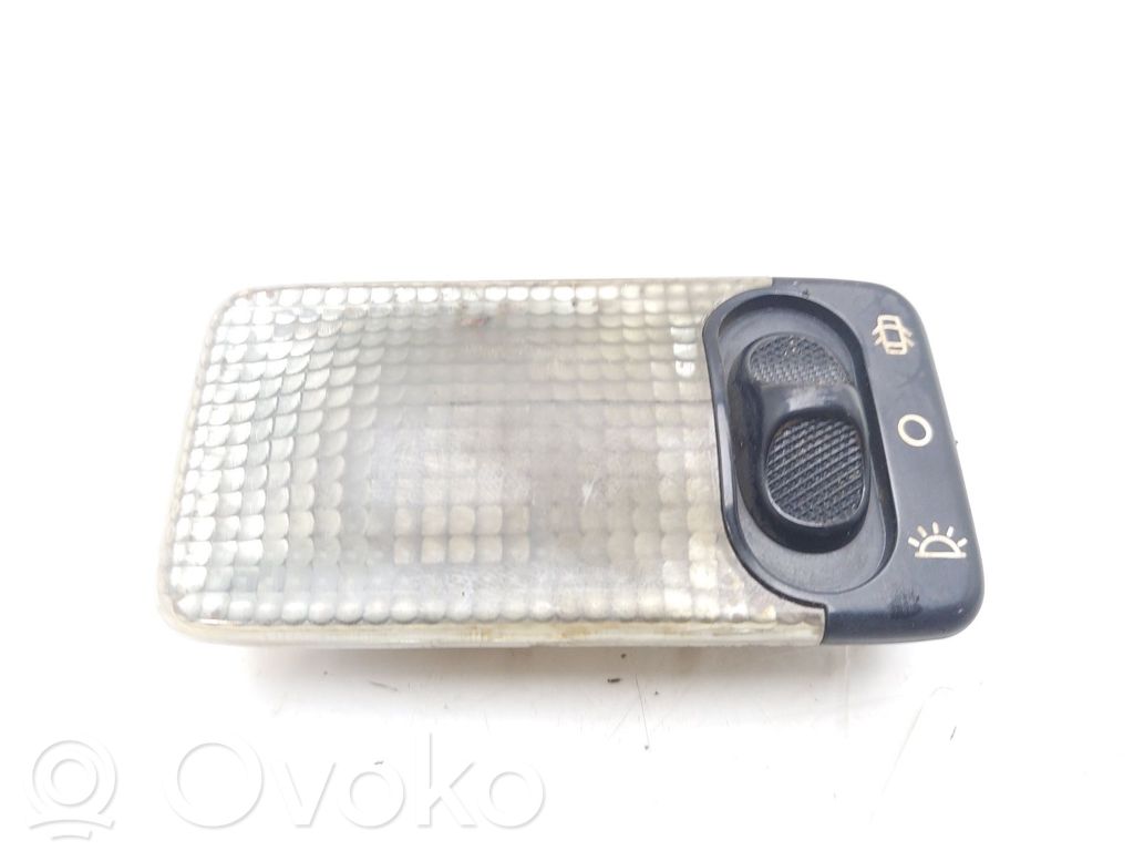 Peugeot 206 Luz del asiento delantero 